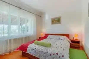 Apartments Pepi, Мали Лошинь