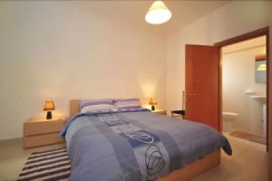 Eri Apartments E039, Пемброк