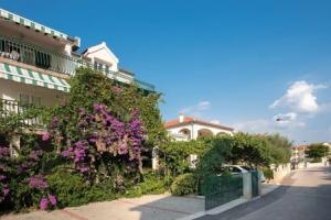 Apartments Mirjana, Водице