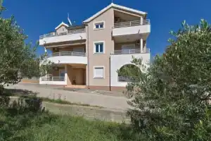 Beautiful Home in Vodice With Wifi and 2 Bedrooms, Водице