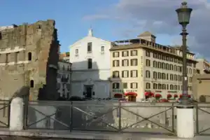 Hotel «Forum», Рим