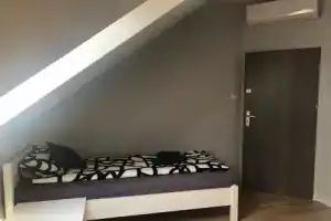 Klimatyzowane Apartamenty i Pokoje przy Targach Kielce, Кельце