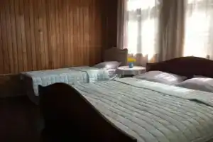 Guesthouse White Villa, Махинджаури