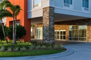 Отель «TownePlace Suites by Marriott Orlando at SeaWorld», Орландо