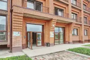 Апартаменты Петровские на улице Левитана 3, Томск