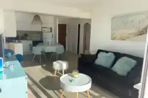HYPER CENTRE, VUE MER ,APPARTEMENT NEUF, 6 adultes, Биарриц