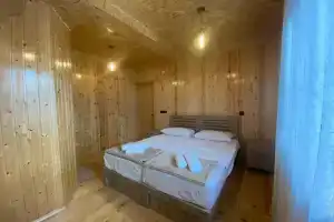 Guest House Sunrise, Хуло