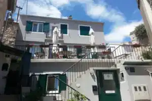 Golden b&b, Сплит