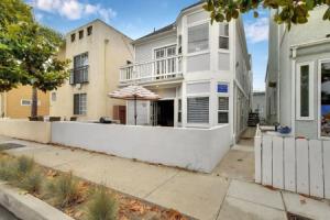 AMAZING Beach Escape-3 BD/2 BA-Bikes-BBQ-Umbrellas, Ньюпорт-Бич