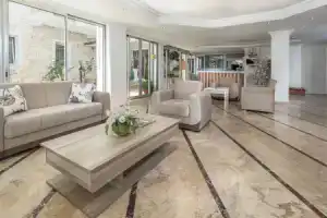 Habesos Hotel, Каш
