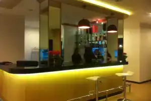 TH beach hotel, Хуахин
