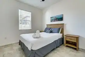 Brand New! Modern Tampa Getaway w/ Private Yard, Тампа