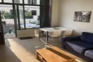 appartement t3 avec patio à 300m de la plage, Биарриц