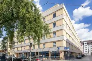 Отель «a&o Köln Neumarkt», Кёльн