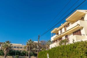 LA LLIMONA - Cozy apartment a few meters from the beach of Port de Pollença Free WIFI, Порт-де-Полленка