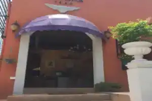 Hotel «Toscana Trat», Трат