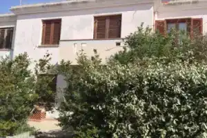 Casa Marta, Стинтино