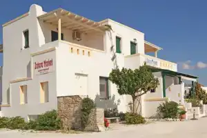 Sahara Beach Apartments, Кастраки