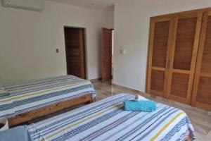 Large 3-bedroom Apartment, Лас Терренас