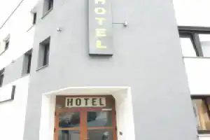 Kirchberg Hotel garni, Саарбрюккен