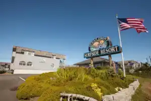 Surfside Resort, Рокуэй-Бич