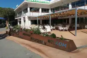 Bungalow in Calella With Sea & Mountain Views, Калелья