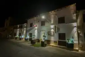 Hotel «Aliai», Шакка