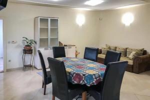 Vino Apartman, Эгер