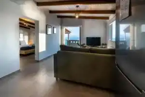 Ionian Blue Suite, Превеза