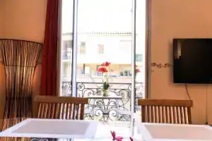 Le Coquelicot, Ницца