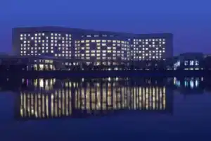 The Lakeview, Tianjin Marriott Executive Apartments, Тяньцзинь