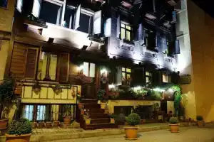 Asmali Hotel, Стамбул