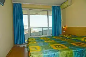 Bonita Hotel, Золотые пески