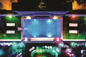 Royal Quang Binh Hotel, Донгхой