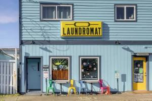 Quaint Rockaway Beach Gem: Walk to Shore!, Рокуэй-Бич