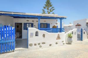 Mediterranea Blu, Адамас