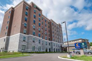 Comfort Suites Cincinnati University - Downtown, Цинциннати