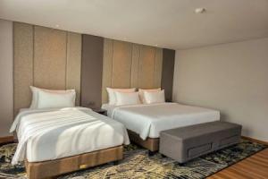 The Grand Platinum Jakarta, Джакарта