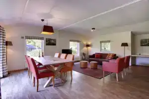 Cozy Holiday Home with Dishwasher near Zwolle, Далфсен