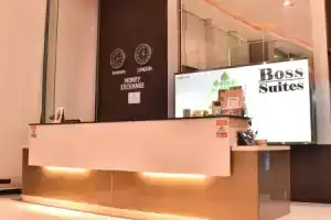 Boss Suites Nana Hotel, Бангкок