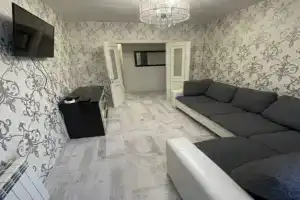 Апартаменты на улице Декабрьских Событий 105В, Иркутск