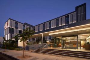 Hotel «Mariposa», Лос-Анджелес