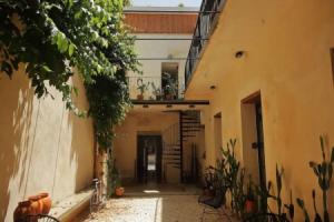 FIXIE LOFTS - Colonial Villa Suites with Pool, Санто-Доминго
