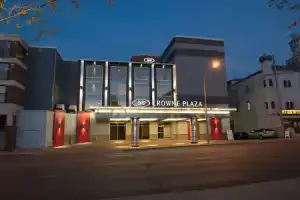 Отель «Crowne Plaza-Waterloo, An Ihg», Китченер