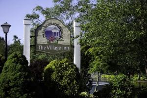 The Village Inn, Блоуинг-Рок