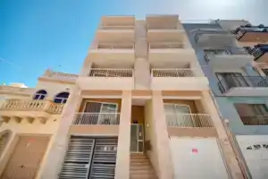 Modern Seaside 2 BR APT w Spectacular Views, Сент-Полс-Бэй