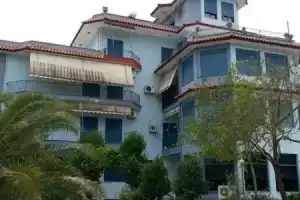 Hotel «Parku I Palmave», Гирокастра