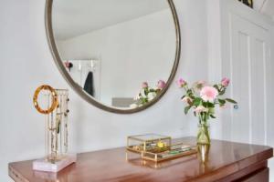 Beautiful 3 Bedroom Hove Townhouse With Garden, Брайтон