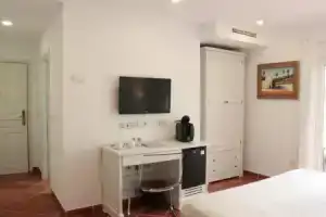 Hotel «Malaga Picasso», Малага