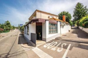Nice Home in Kostrena With Wifi and 2 Bedrooms, Риека